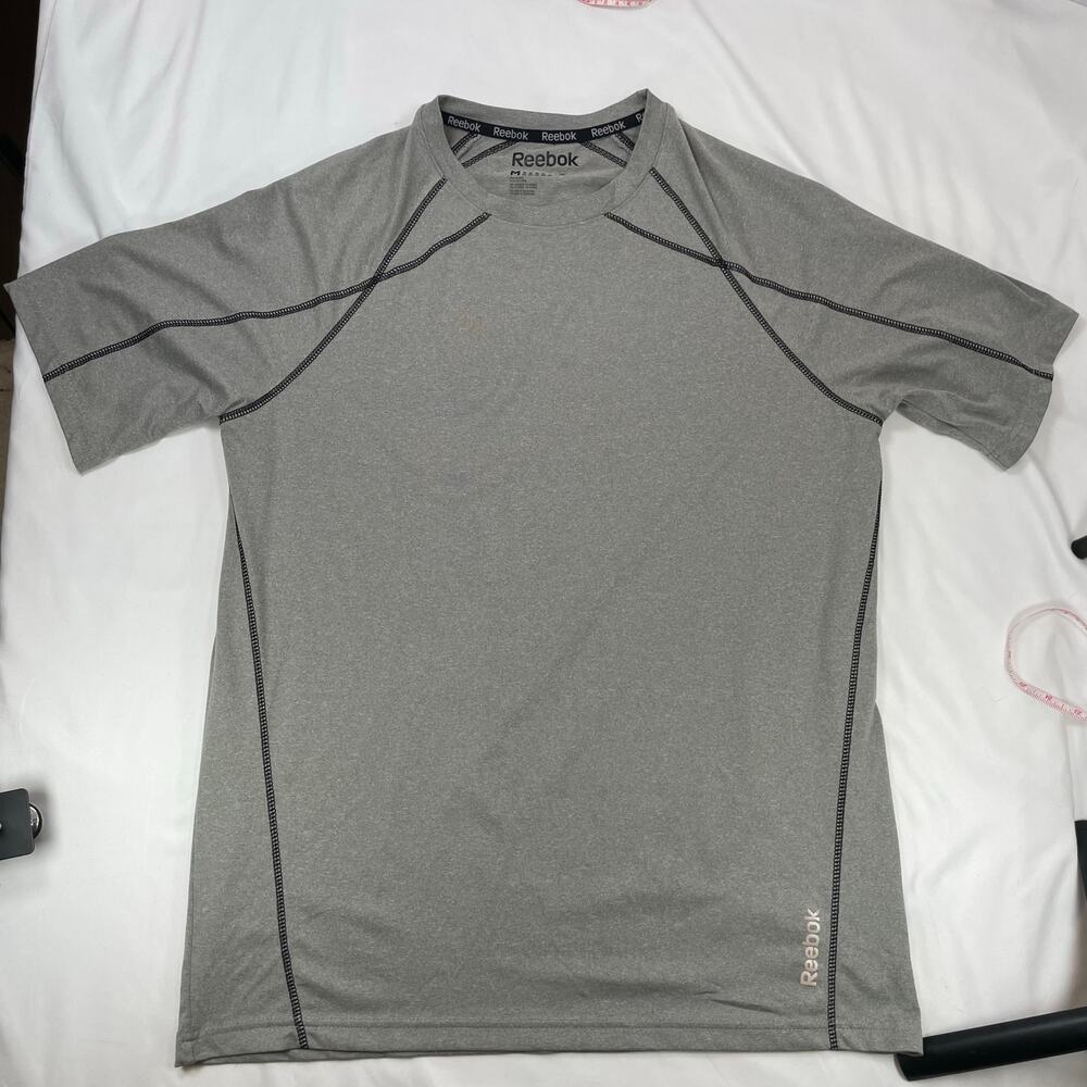 Reebok Men’s Gray Performance T-Shirt Raglan Athletic Training Gym Size Medium